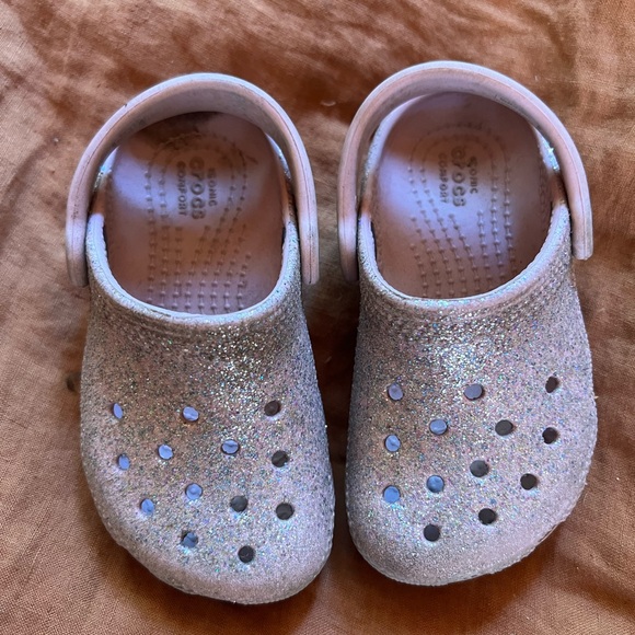 Sparkly Pink Crocs - Picture 2 of 4